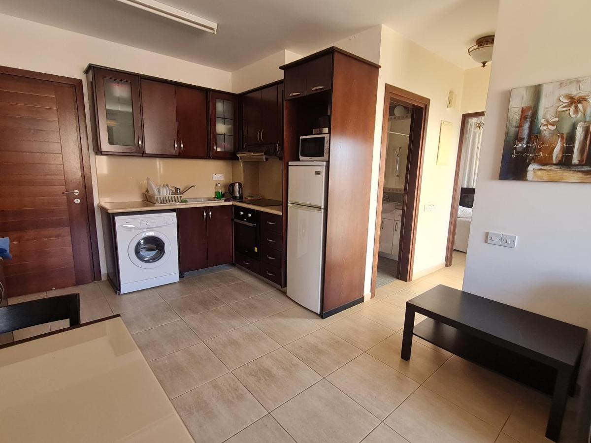 Danaos 2 Complex Apartment - By Imh Travel & Tours 파포스 외부 사진