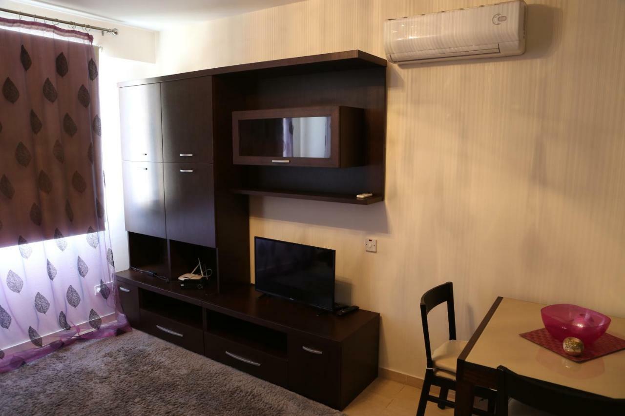 Danaos 2 Complex Apartment - By Imh Travel & Tours 파포스 외부 사진